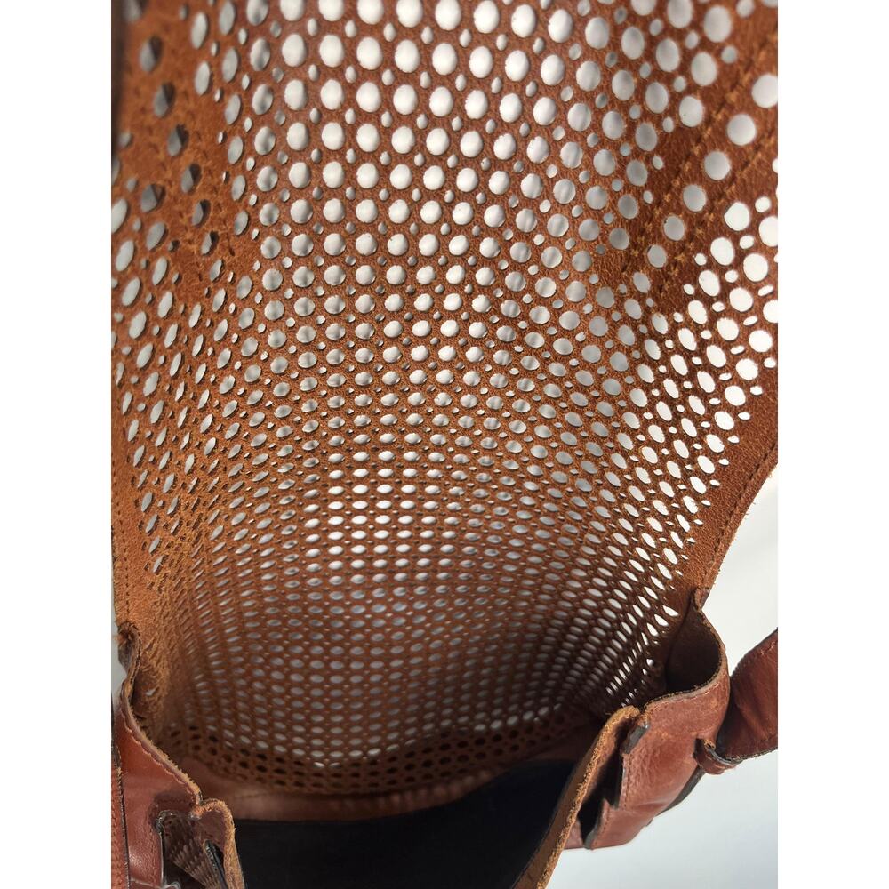 Chloe Brown Shoulder Bag - Picture 5 of 11